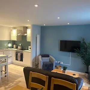 Great Escape In Bay Apartment